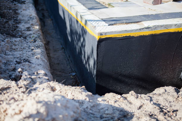 Professional Vapor Barrier Installation technician working in Lilburn, GA